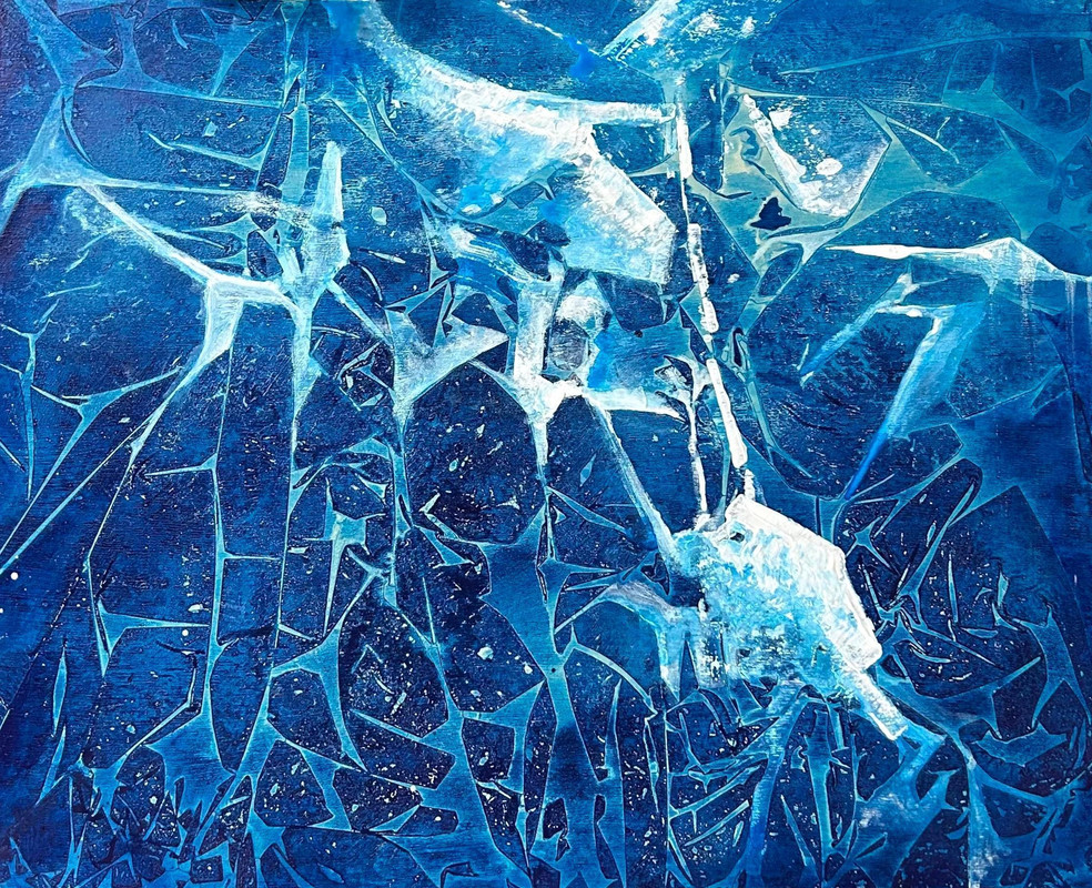 Cracking ice